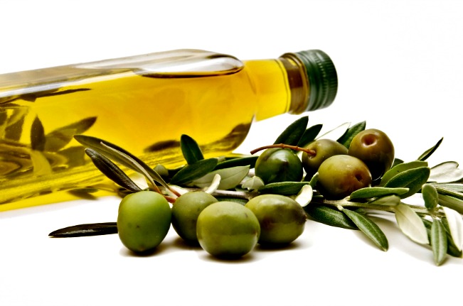 Olive oil. https://www.info-on-high-blood-pressure.com/Foods-That-Lower-Cholesterol.html